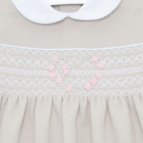 Macacão de Bebê Feminino Longo Ponto Smock com Bordado Rococó - CINZA