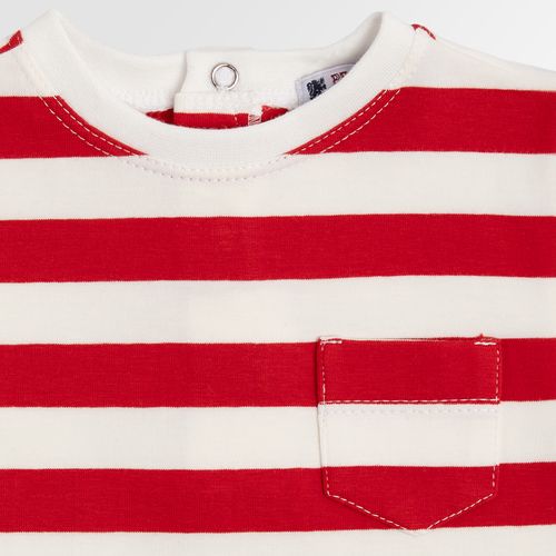 Camiseta de Bebê Masculina Manga Curta Comfy com Bolso - VERMELHO