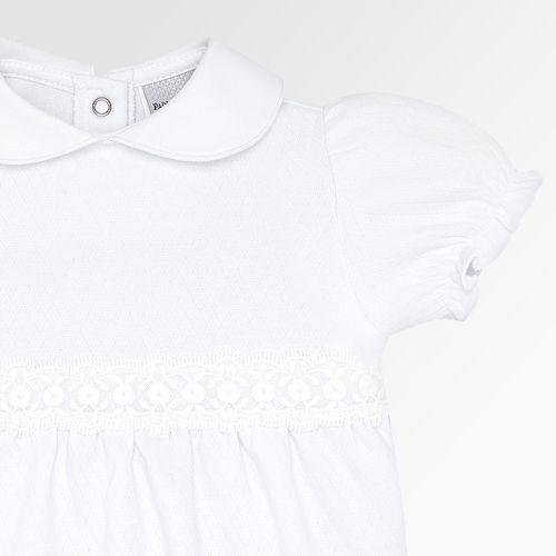 Macacão de Bebê Feminino Curto Dadinho Detalhe Renda - BRANCO