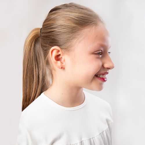 Brinco Infantil Feminino 8 Chatão com Navete Ouro 18k - VERMELHO