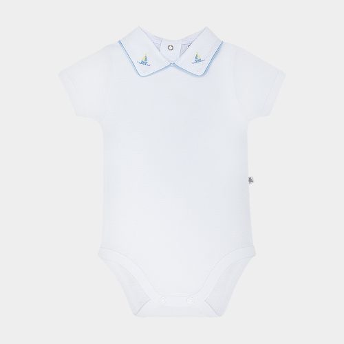 Body de Bebê Masculino Manga Curta Algodão Egípcio Bordado Barco - BRANCO