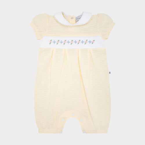 Macacão de Bebê Feminino Curto com Bordado Rococó - AMARELO