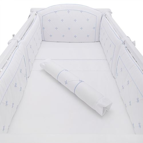 Protetor de Berço com Bordado à Mão - AZUL BEBE