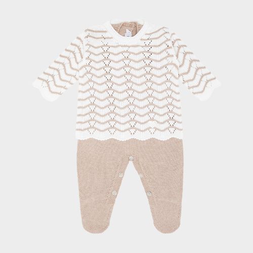 Conjunto de Bebê Feminino Jardineira com casaco em ondas Crochet - SISAL