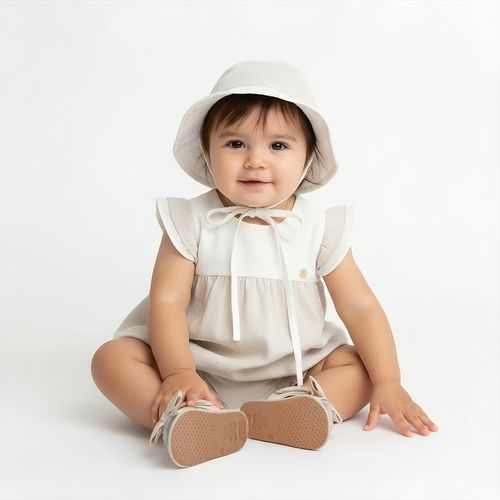 Romper de Bebê Feminino Puro Linho com Chapéu - CRU